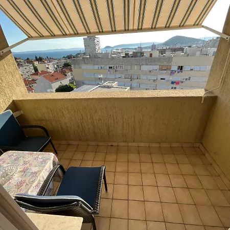 Sunny Corner * 斯普利特