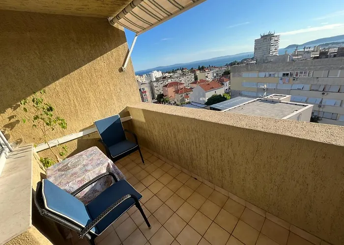 Sunny Corner * 斯普利特