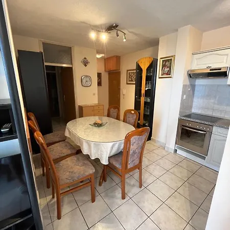 Sunny Corner Σπλιτ